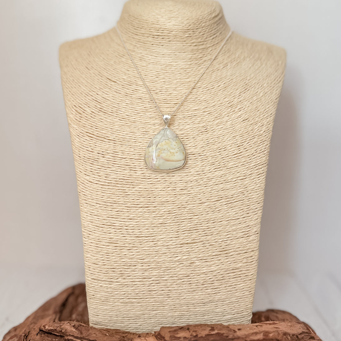 Soft Echo Pendant